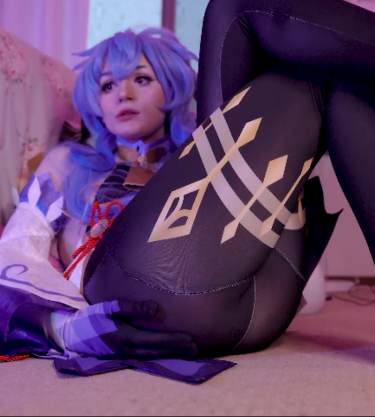 Tweetney原神COS合集：欧美Coser的先天优势，尺度内容惊艳展现