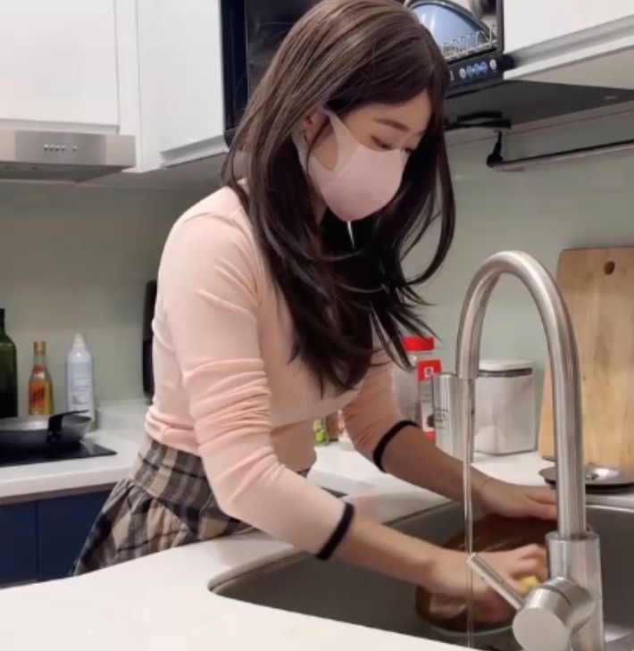 Ellie瑜伽教练：激励学生，121个视频，23.8GB