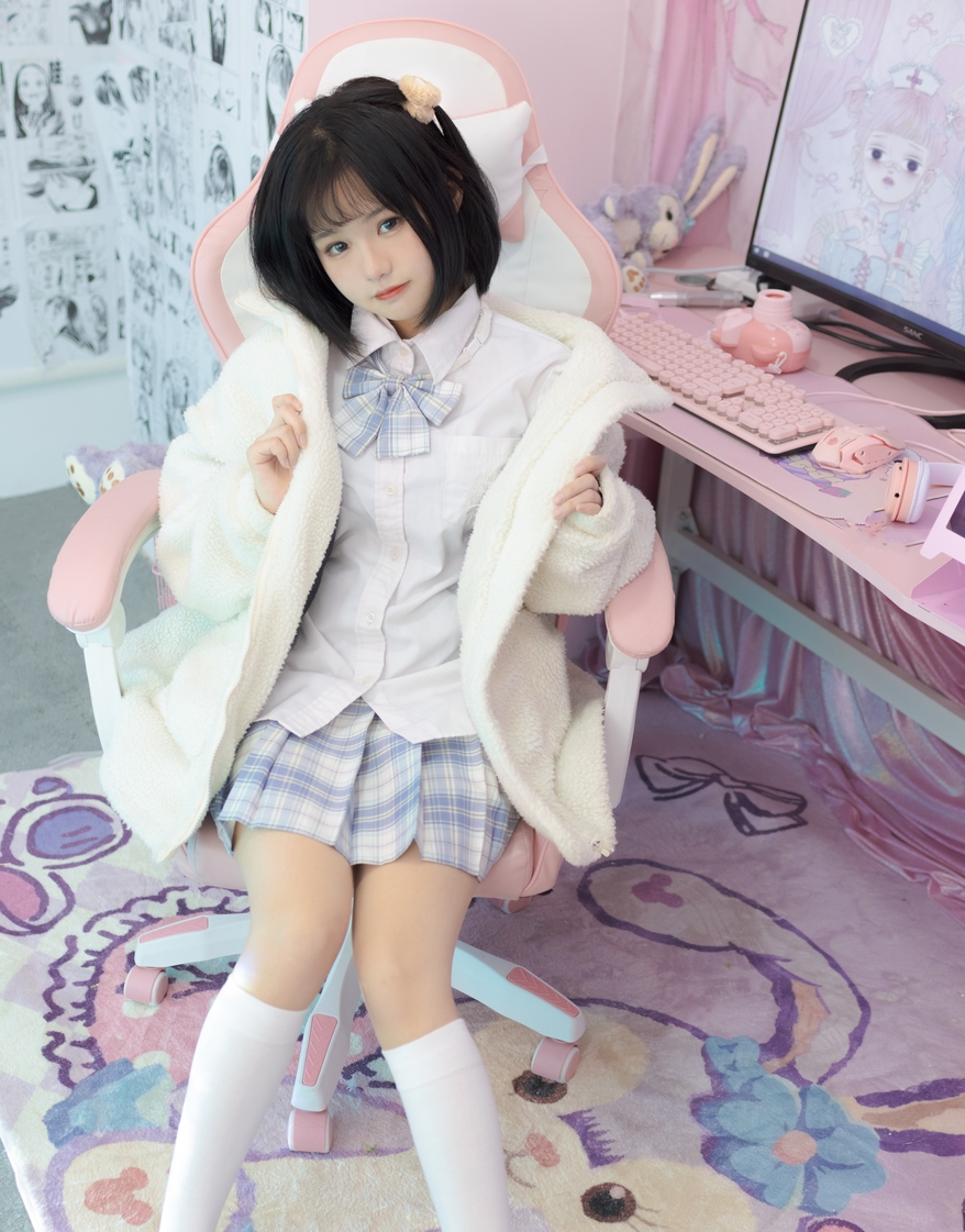 “小雨的收藏秩序：青春气息的63套64g作品视频系列”