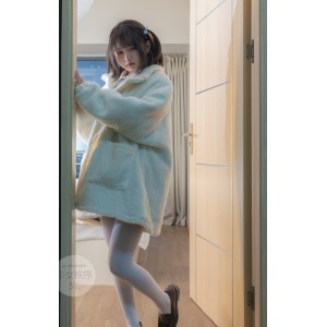 “小雨的收藏秩序：青春气息的63套64g作品视频系列”