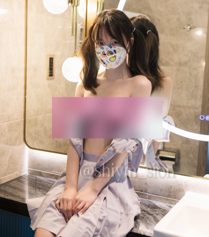 2V，4G的视频合集，是诗音sion精心整理的一份珍贵礼物，让观众更加深入地了解她的生活和故事。观看这份合集，就像是和诗音sion亲密接触一样，让人感受到她的真诚和热情，绝对是不容错过的精彩视频集锦。