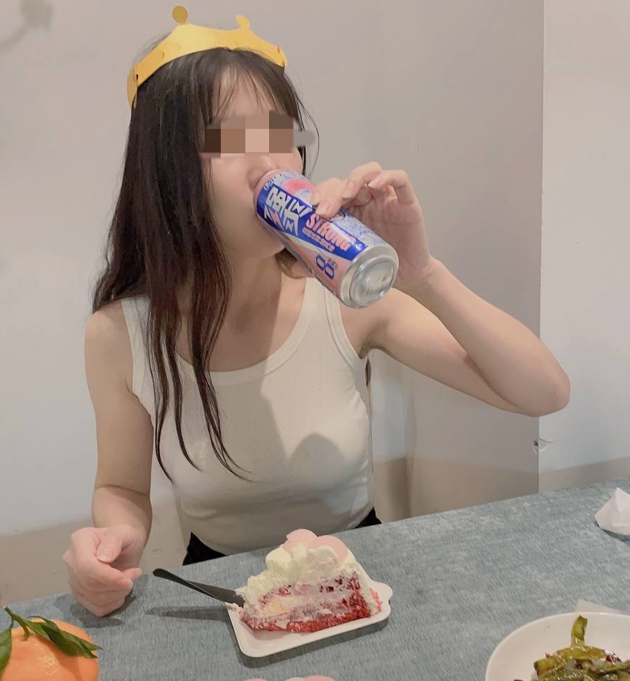 被细腻地描绘出来，让人感受到了爱与温暖的力量。这部剧情不仅让人感动，还让人回味无穷，成为了许多人心中的珍贵收藏。