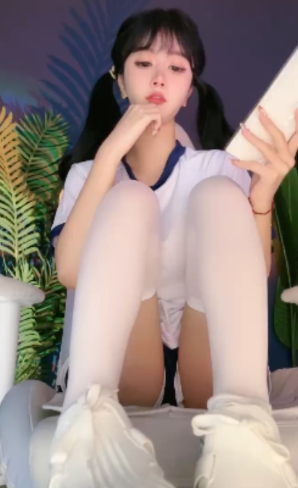 维妮：40v33.6g清晰视频指教，收藏百度ED2K，剧情精彩不容错过