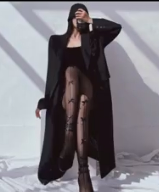 独特飞行技巧！王牌飞行员v2.7g视频收藏高达85，百度指数达115