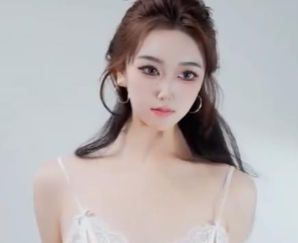 独家精华!侯勇与邢宇菲自拍8分钟视频,精彩纷呈