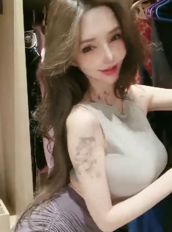 王瑞儿精彩合集：二筒姐视频合集31.7g，补充收藏214部，百度ED2K下载！