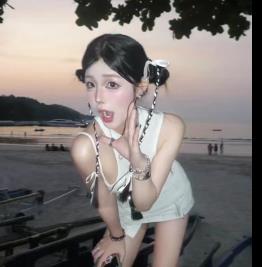 露脸清纯小M狗屁小六最新合集58V327M，作者自拍，短资源合集，粉丝期待长资源！