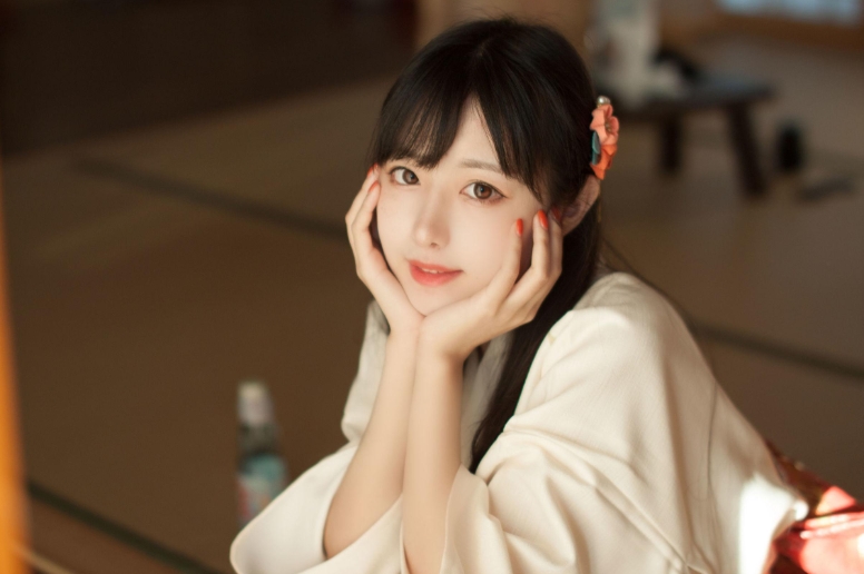 某推甜美Shika小鹿鹿最新合集数十V1.99G，日常生活与私密片段