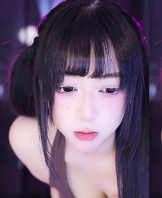 转载网易cc大罩杯美女郭郭酱热舞小合集10V3.1G，精彩直播片段