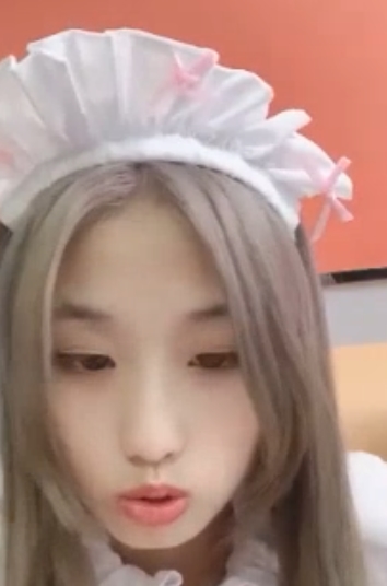 转载百度清纯大一学妹自娱自乐互动合集67V22G