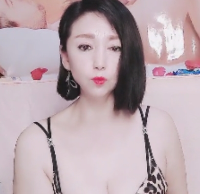 百度大罩杯jimoshaofu水水视频合集63部151.9G，收藏79