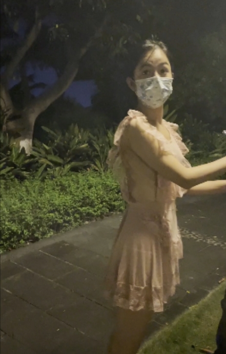 劲爆小小星推特户外展示9v9G