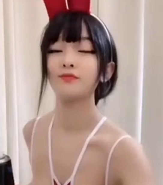 咸小樱劲舞视频合集10v8.8g绝顶