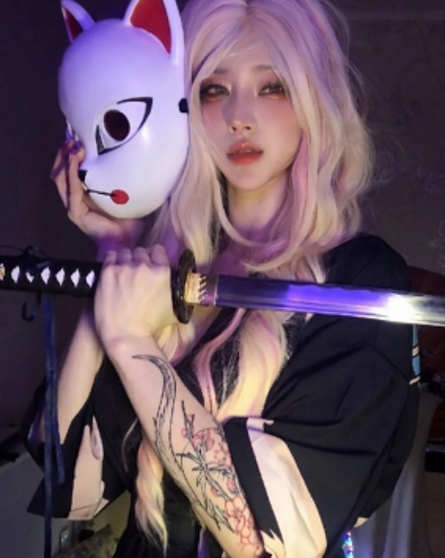 暴走鲤鱼王抖音优质私拍60部2.6G御姐美臀流鼻血