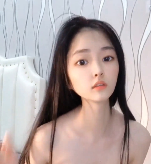 某站芋喵喵清纯风54V合集17.6G真养眼