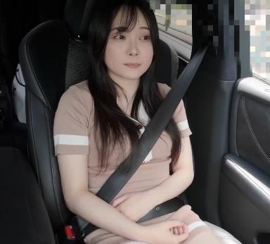 岛国素人博主采访多人互动视频合集4部8.9G