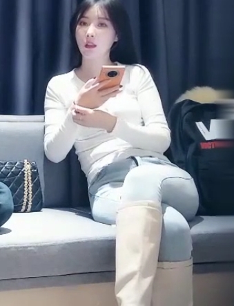 探花一字马舞蹈生柔韧盛宴98部1.3G动作教学