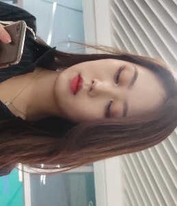 私房玲玲高跟美腿合集4V11.28G办公室实录