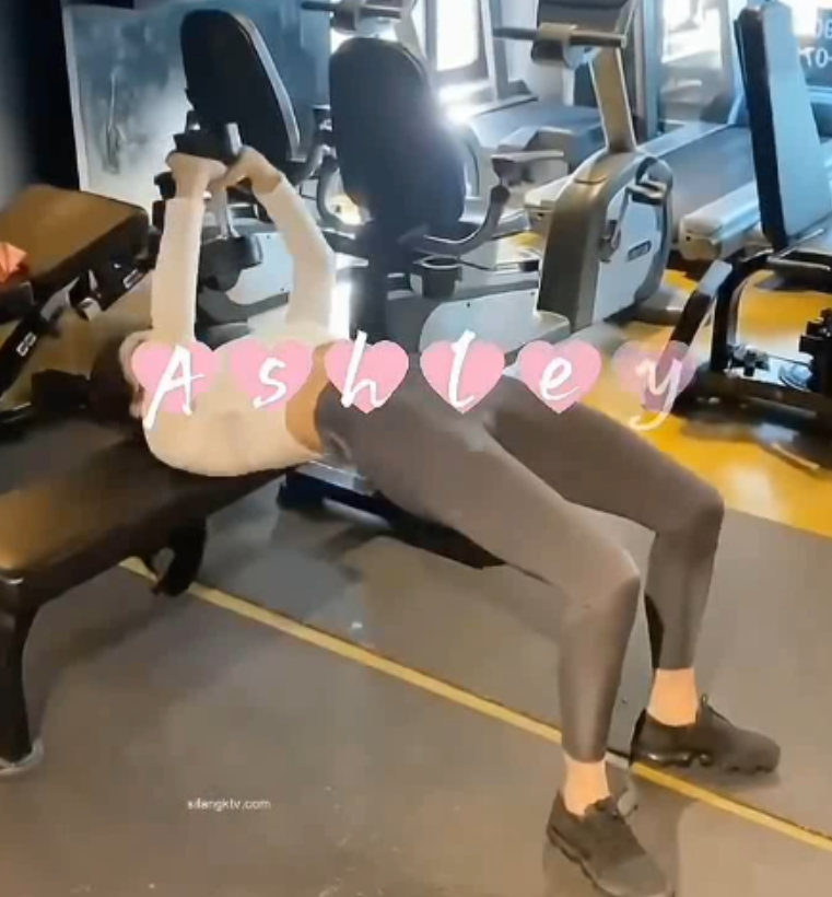 推特Ashley服装日常合集23部487M黑丝大长腿