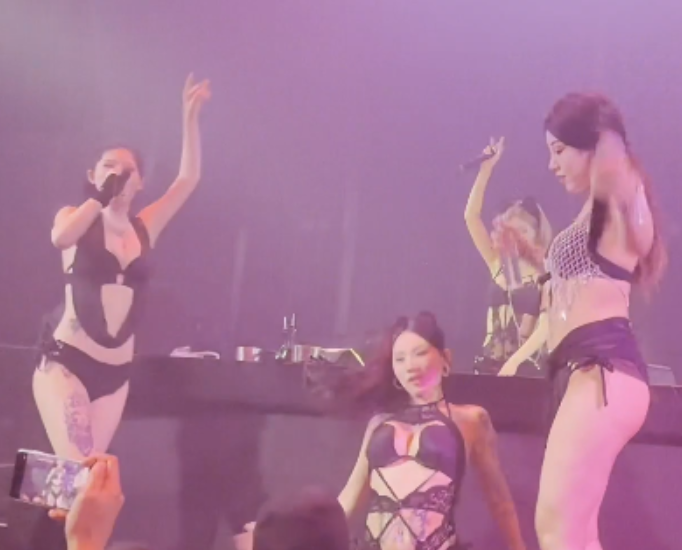 抖音苏丽热辣舞姿合集50V5.1G太劲爆