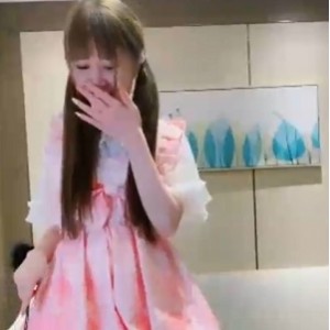 樱桃大大套路直播女S75部19.78G诱人