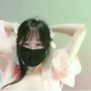 推特Meroon热舞珍藏88部116.9G优质E杯