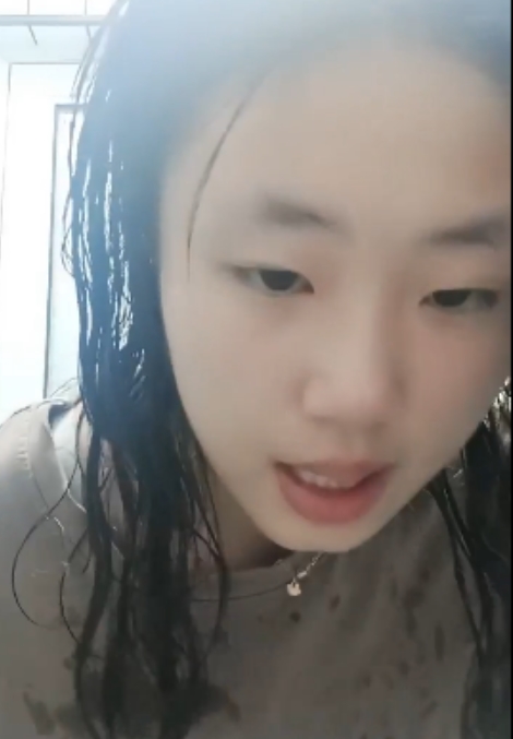 洋裙学妹直播录屏珍藏版279MB优质汁源