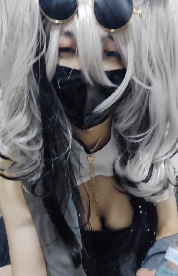 水银灯推特COSPLAY1部410m绝赞