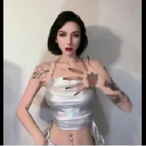 17V绿M剪辑高管老婆1.6G超对味