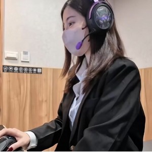 2部2.33GBJennie洁妮FansOne私密作品好顶啊