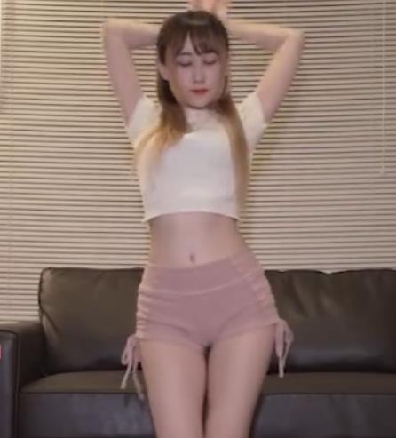 火爆海内外各大知名平台(BJ有尺度抖音风热舞)绝版超值资源合集