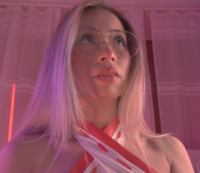 20部超上头圈内眼镜女人coserSoficbcos合集290.8G