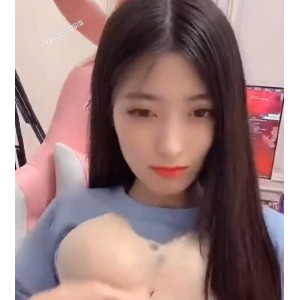主播月月大小姐·电竞房私密录播展示1V·165M·娇yan+yu滴