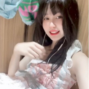 9.8G比心小雪反差私录23部合集又纯又欲
