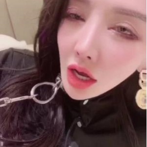 潘娇娇秀人网乖乖女变身核弹身材合集31V270P6.7G