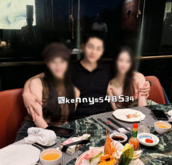 K女神指教日记嘴艺三人互动福利69V2.27G撩人至极