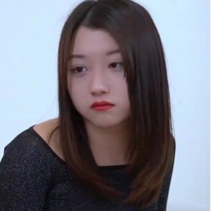 嫂子吃瓜按摩疯狂输出1V871M真白嫩