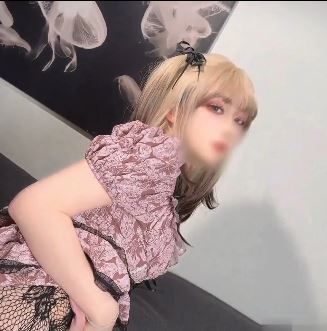 网盘鸡教练蕾丝袜粉色L裙视频1部1.06G真骚气